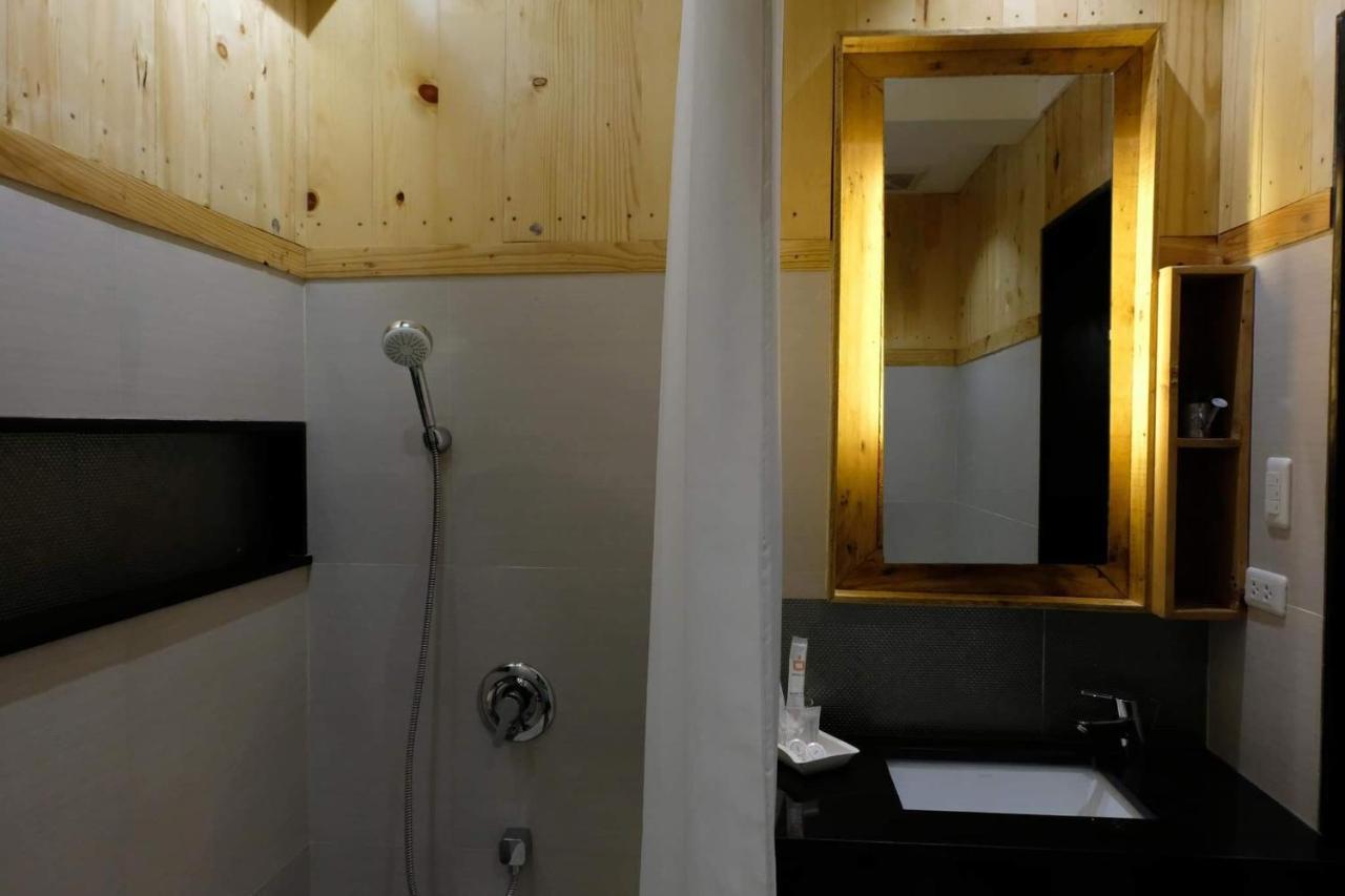 Feel Deep Dive Resort Lapu-Lapu City Eksteriør bilde